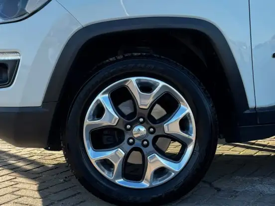 JEEP-COMPASS-2.0 16V DIESEL LONGITUDE 4X4 AUTOMÁTICO JEEP-COMPASS-2019