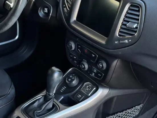 JEEP-COMPASS-2.0 16V DIESEL LONGITUDE 4X4 AUTOMÁTICO JEEP-COMPASS-2019