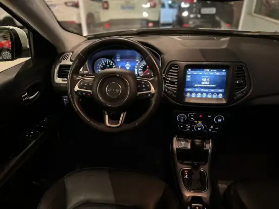 JEEP-COMPASS-2.0 16V FLEX LONGITUDE AUTOMÁTICO JEEP-COMPASS-2018