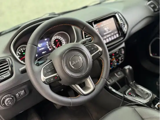 JEEP-COMPASS-2.0 16V FLEX LONGITUDE AUTOMÁTICO JEEP-COMPASS-2020