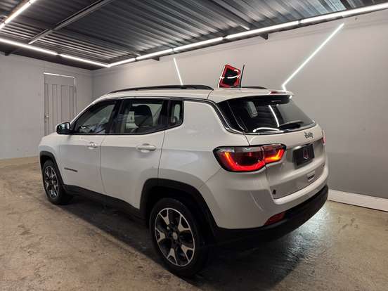 JEEP-COMPASS-2.0 16V FLEX LONGITUDE AUTOMÁTICO JEEP-COMPASS-2019
