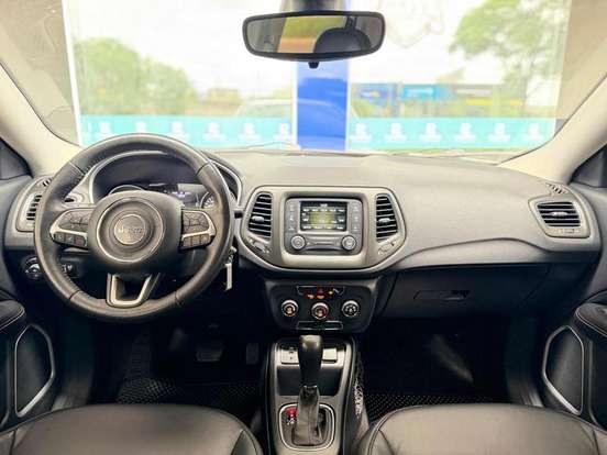 JEEP-COMPASS-2.0 16V FLEX SPORT AUTOMÁTICO JEEP-COMPASS-2017