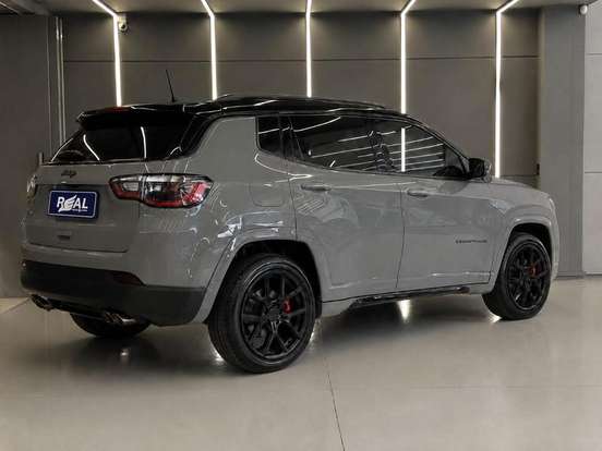 JEEP-COMPASS-2.0 HURRICANE 4 TURBO GASOLINA BLACKHAWK AT9 JEEP-COMPASS-2024