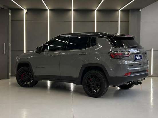 JEEP-COMPASS-2.0 HURRICANE 4 TURBO GASOLINA BLACKHAWK AT9 JEEP-COMPASS-2024