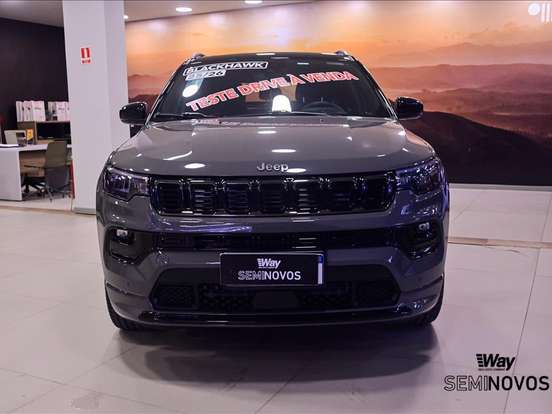 JEEP-COMPASS-2.0 HURRICANE 4 TURBO GASOLINA BLACKHAWK AT9 JEEP-COMPASS-2025