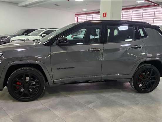 JEEP-COMPASS-2.0 HURRICANE 4 TURBO GASOLINA BLACKHAWK AT9 JEEP-COMPASS-2025