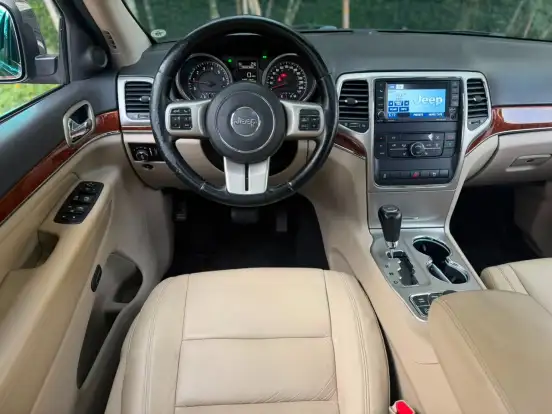 JEEP-GRAND CHEROKEE-2011