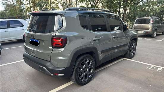 JEEP-RENEGADE-2022