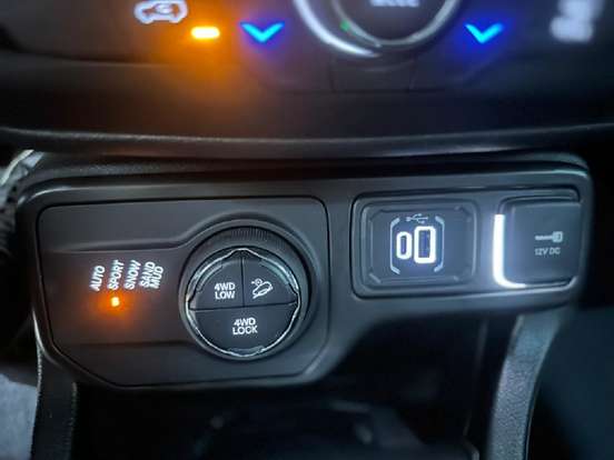 JEEP-RENEGADE-2022