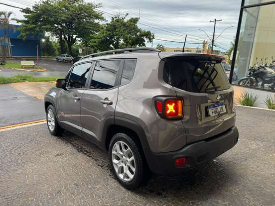 JEEP-RENEGADE-2016