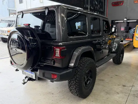 JEEP-WRANGLER-2.0 TURBO GASOLINA UNLIMITED SAHARA 4P 4X4 AT8 JEEP-WRANGLER-2020