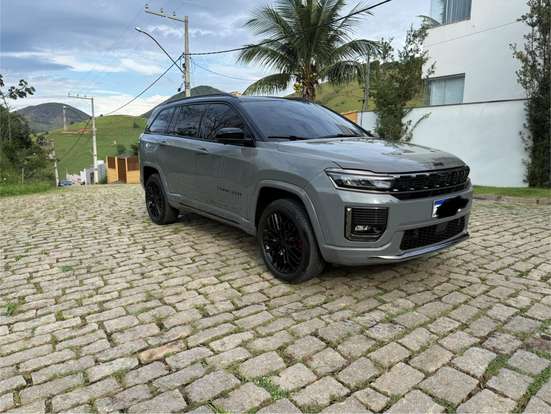 JEEP-COMMANDER-2025