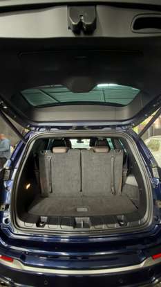 JEEP-COMMANDER-2024