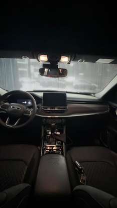 JEEP-COMMANDER-2024