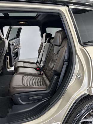 JEEP-COMMANDER-2.0 TD380 TURBO DIESEL OVERLAND AT9 JEEP-COMMANDER-2022