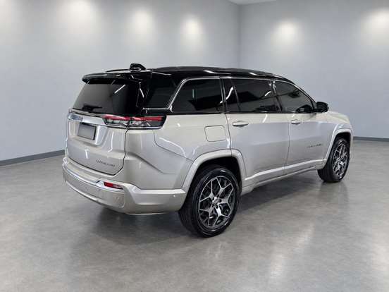 JEEP-COMMANDER-2022