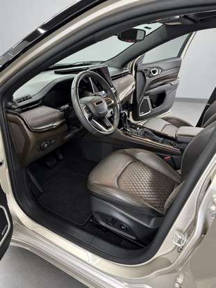 JEEP-COMMANDER-2022