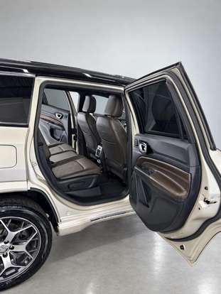 JEEP-COMMANDER-2.0 TD380 TURBO DIESEL OVERLAND AT9 JEEP-COMMANDER-2022