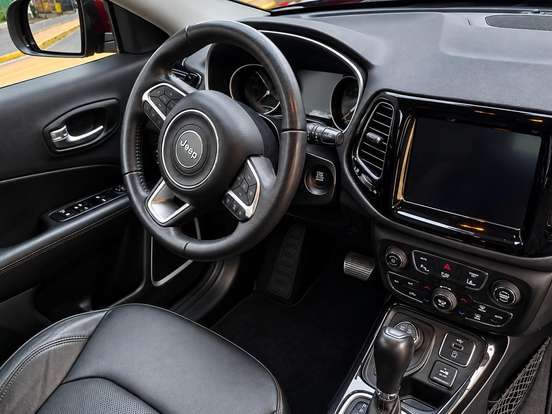JEEP-COMPASS-2.0 16V DIESEL LIMITED 4X4 AUTOMÁTICO JEEP-COMPASS-2018