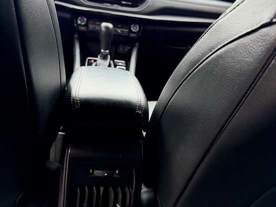 JEEP-COMPASS-2.0 HURRICANE 4 TURBO GASOLINA BLACKHAWK AT9 JEEP-COMPASS-2024
