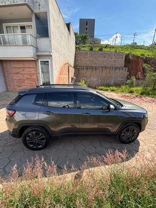 JEEP-COMPASS-2021