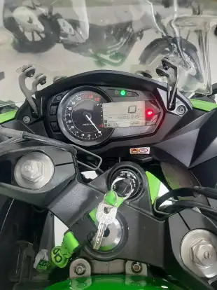 KAWASAKI-NINJA 1000-2011