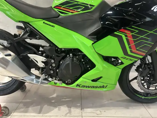 KAWASAKI-NINJA 400 KRT EDITION-2024