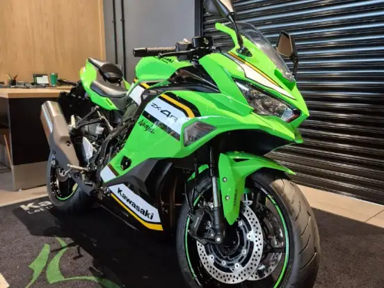 KAWASAKI-NINJA ZX-4RR KAWASAKI-NINJA ZX-4RR-2025