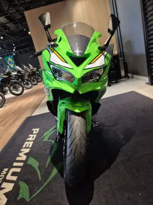 KAWASAKI-NINJA ZX-4RR-2025