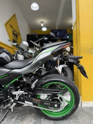 KAWASAKI-Z500 SE-2025