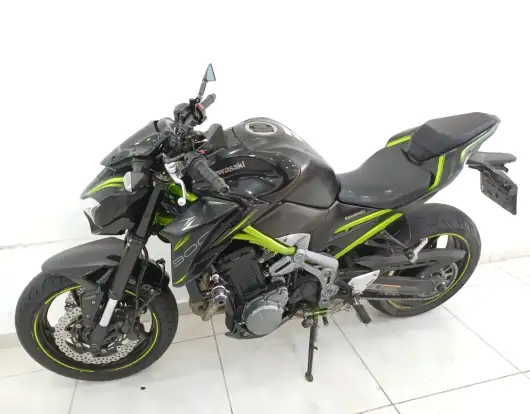 KAWASAKI-Z900-2019