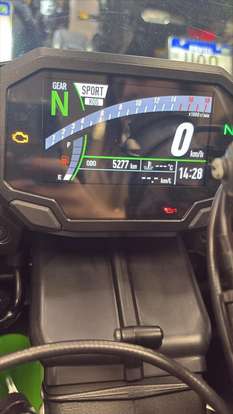 KAWASAKI-NINJA ZX-6R-2025