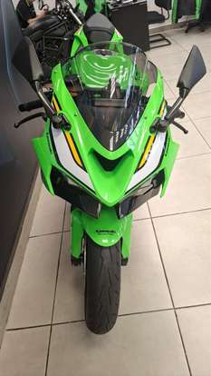 KAWASAKI-NINJA ZX-6R-2025