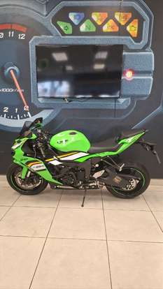 KAWASAKI-NINJA ZX-6R-2025