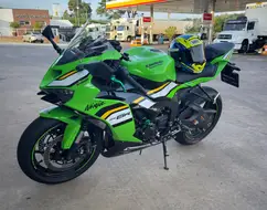KAWASAKI NINJA ZX-6R KAWASAKI NINJA ZX-6R
