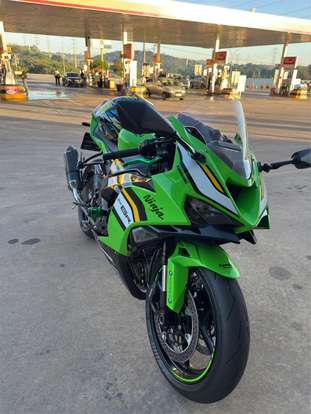 KAWASAKI-NINJA ZX-6R-2025
