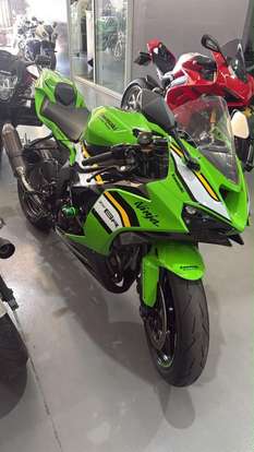 KAWASAKI-NINJA ZX-6R-2025