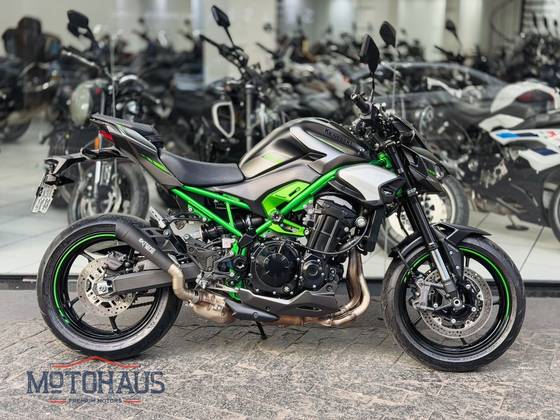 KAWASAKI Z900 