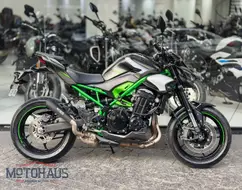 KAWASAKI Z900 KAWASAKI Z900