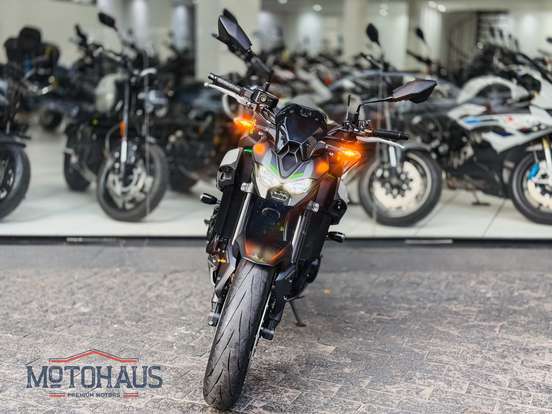 KAWASAKI-Z900 KAWASAKI-Z900-2025