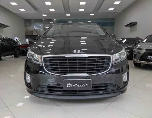 KIA-CARNIVAL-2015