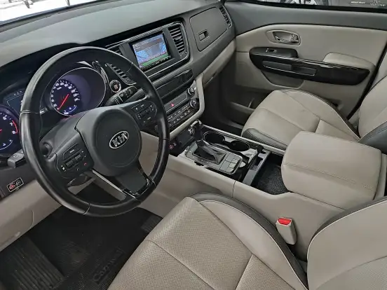 KIA-CARNIVAL-3.3 EX V6 24V GASOLINA 4P AUTOMATICO KIA-CARNIVAL-2015