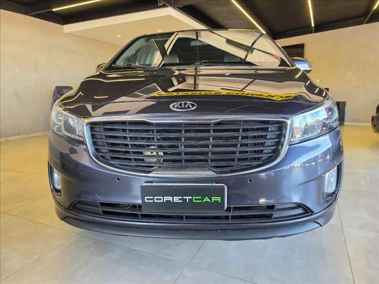 KIA-CARNIVAL-2017