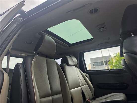 KIA-CARNIVAL-2017