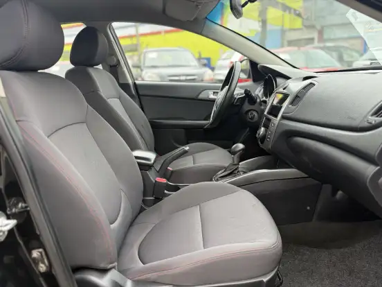 KIA-CERATO-2012