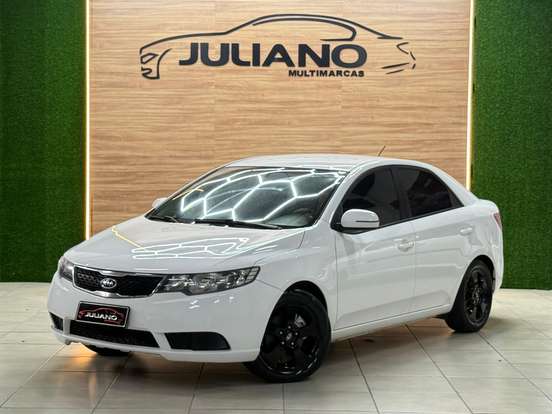 KIA-CERATO-1.6 SEDAN 16V GASOLINA 4P MANUAL KIA-CERATO-2011