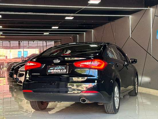 KIA-CERATO-2013