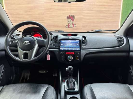 KIA-CERATO-2010