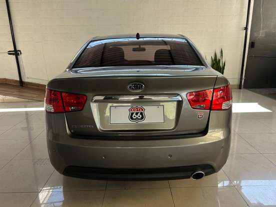 KIA-CERATO-2012
