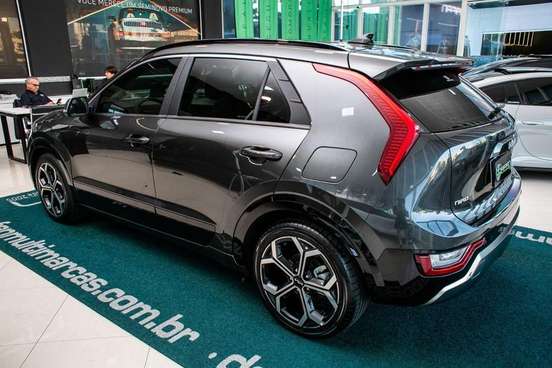 KIA-NIRO-2023